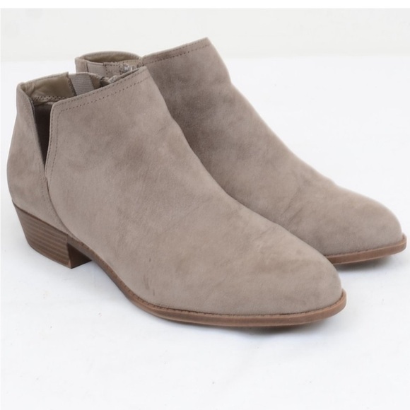 Torrid V-Cut Detail Taupe Vegan Suede Ankle Bootie Wide Width Size 10W - Picture 2 of 7